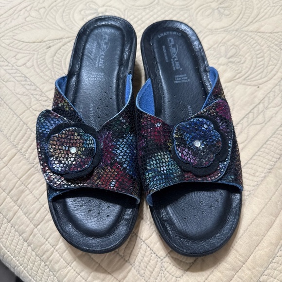 Spring Step Black and Blue Sandals with Geometric Design - Picture 1 of 7